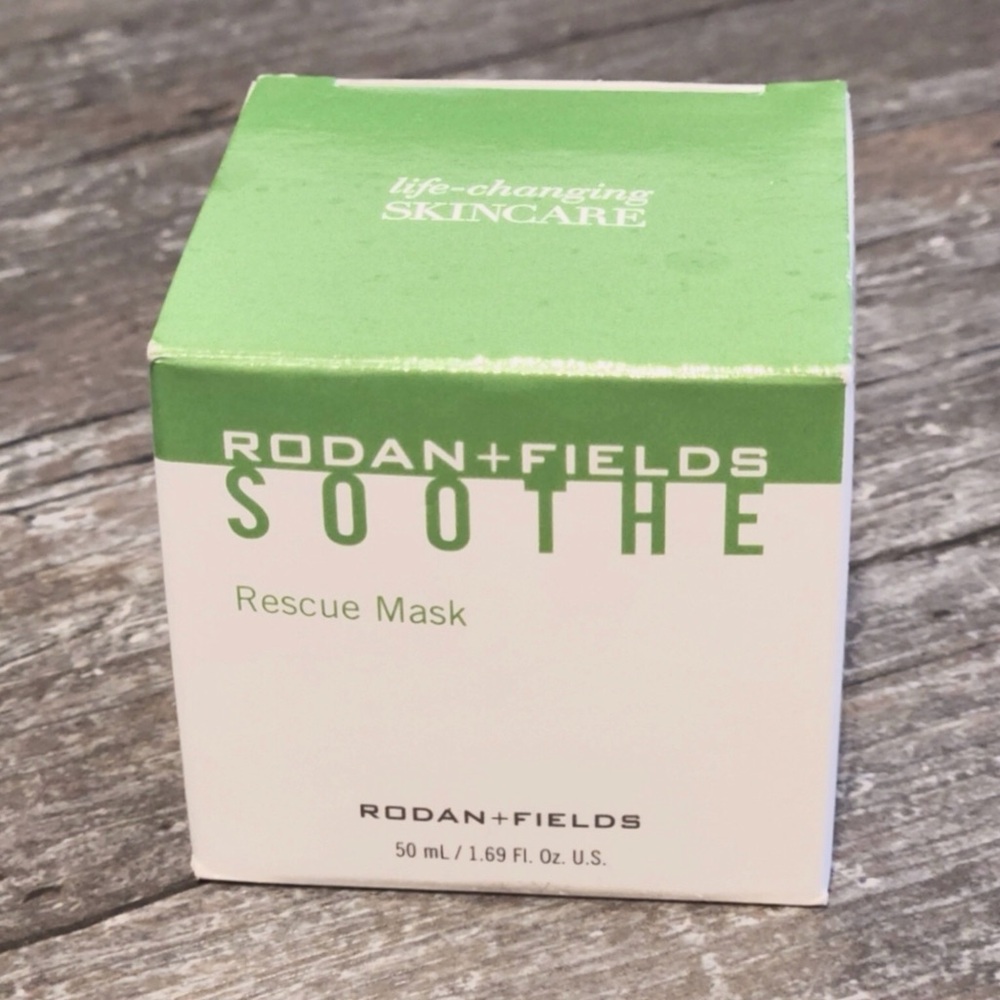 Rodan + Fields ~ SOOTHE Rescue Mask
